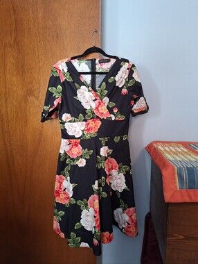 Mint Limit NWT Cocktail Swing Style Black Floral V-Neck Midi Dress Women Size L